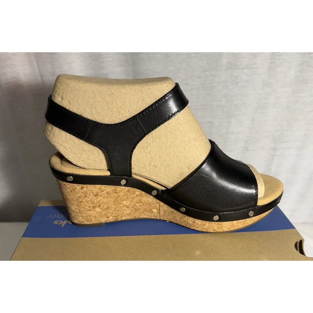 Clarks brand new