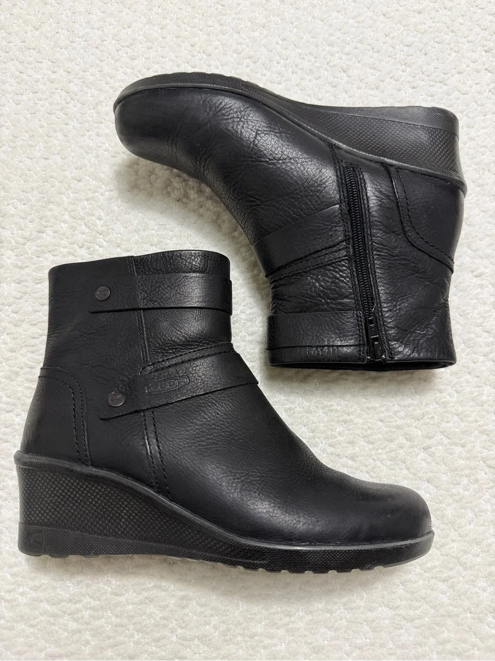 KEEN Black Leather Side Zip Kate Wedge Ankle Boots Women’s Size 8.5