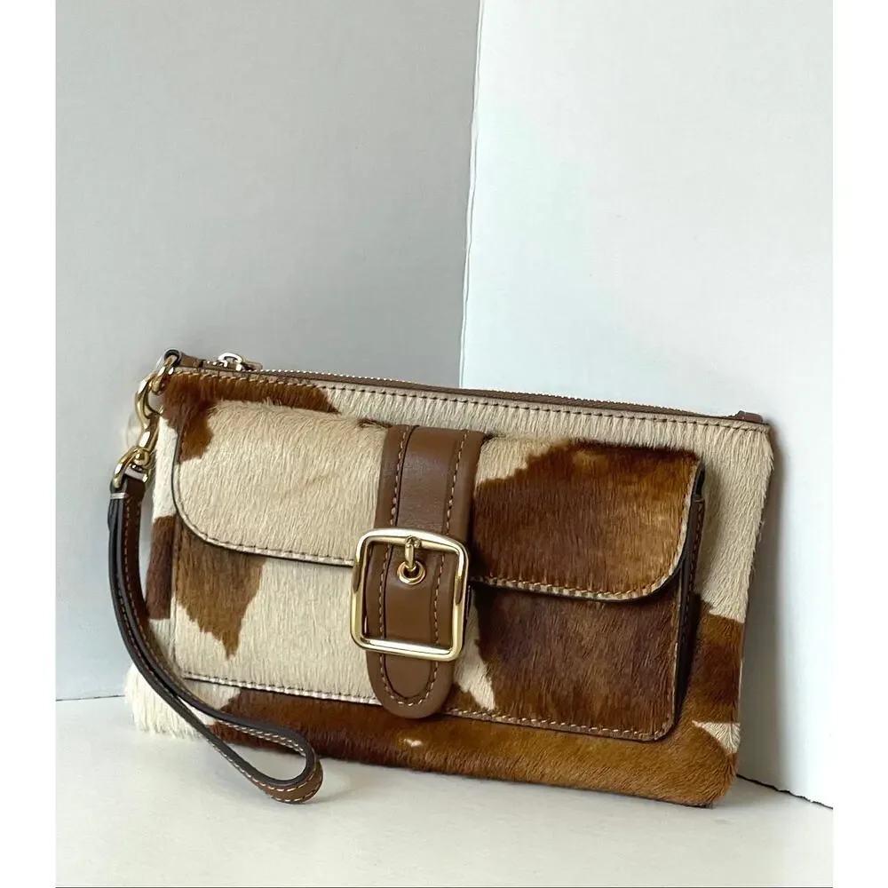 Coach ashton wristlet