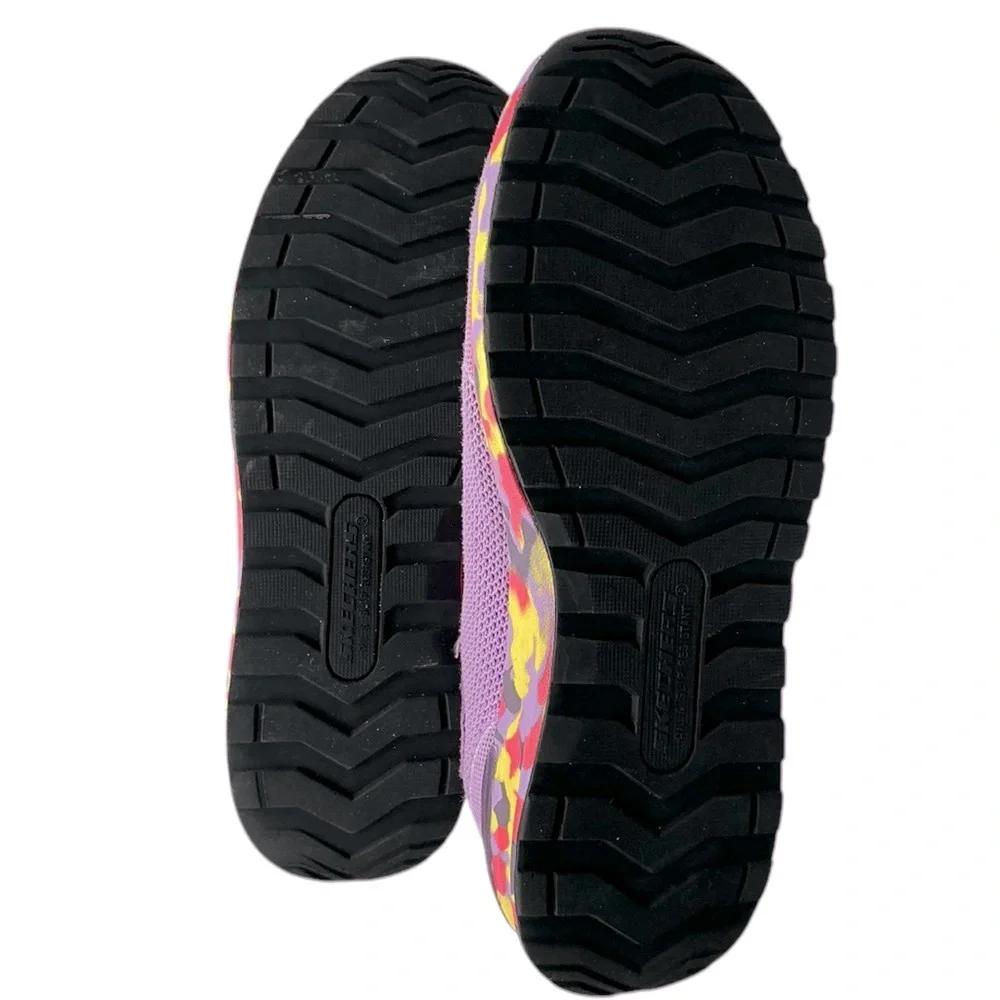 Skechers step out