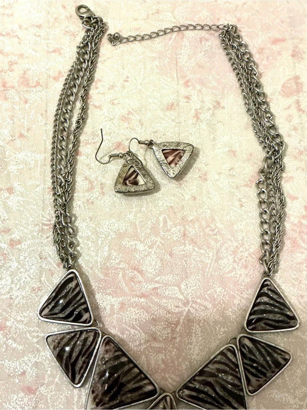 N/A bold triangle