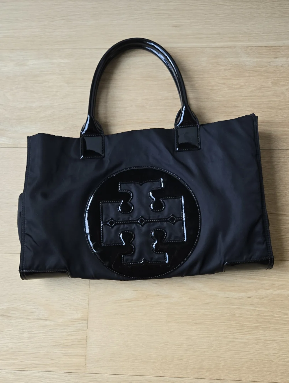 Tory Burch black tory