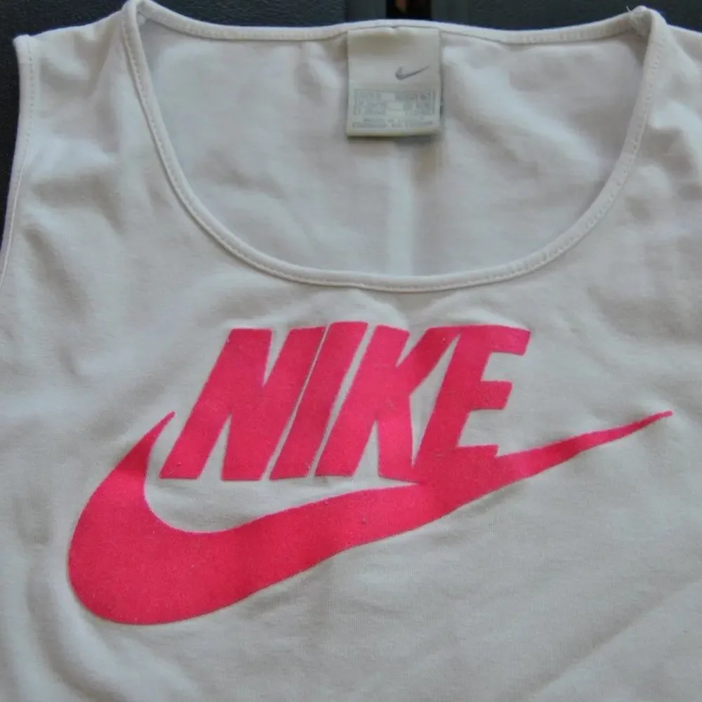Nike pink inches