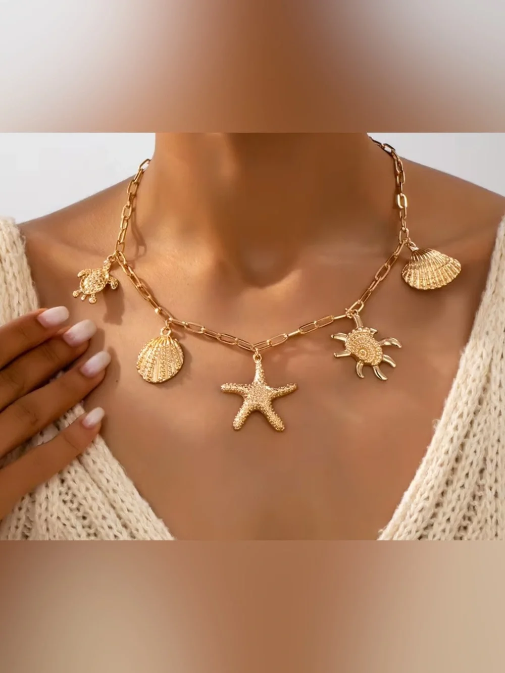 N/A chic gold