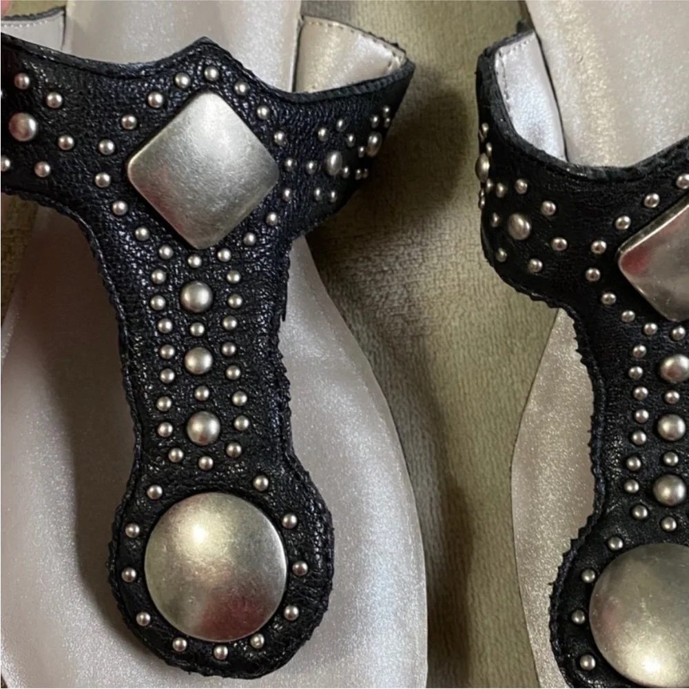 Bass padded slides