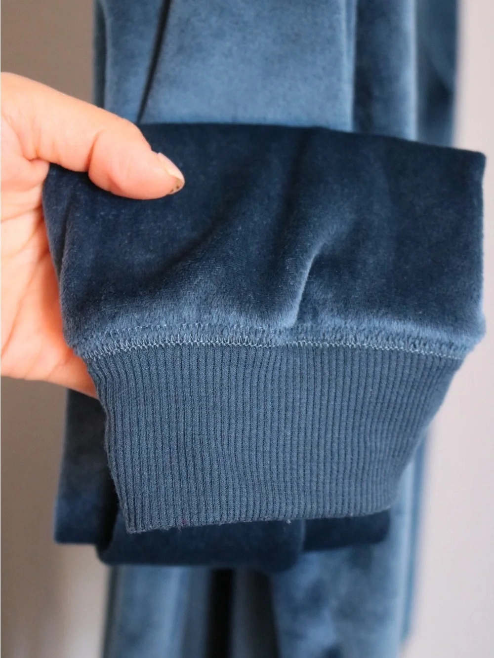 Honeydew Intimates Velour Lounge Set Crewneck Jogger Sweatsuit Blue Size XL