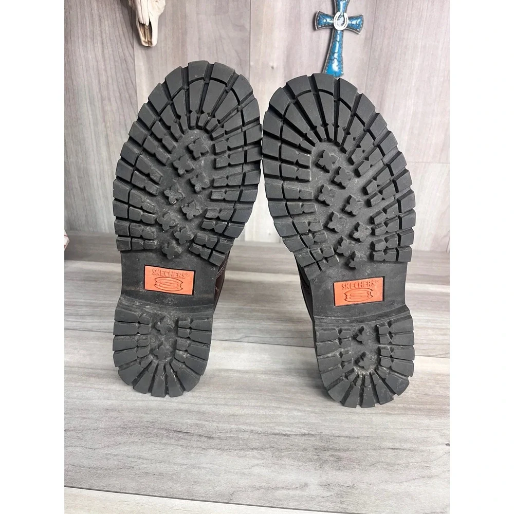 Skechers leather utilitarian upper