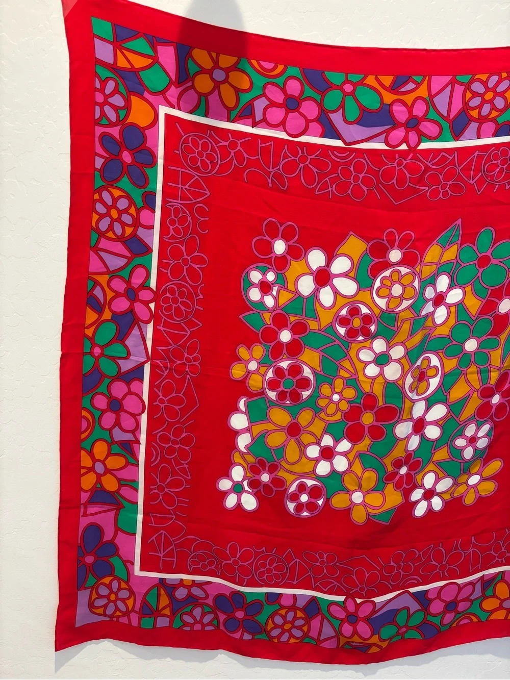 Marja Kurki vibrant red