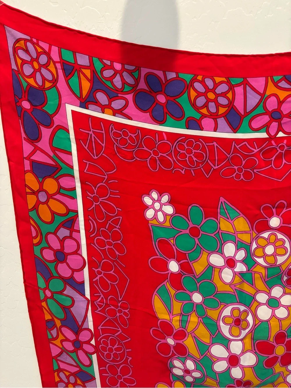 Marja Kurki vibrant red