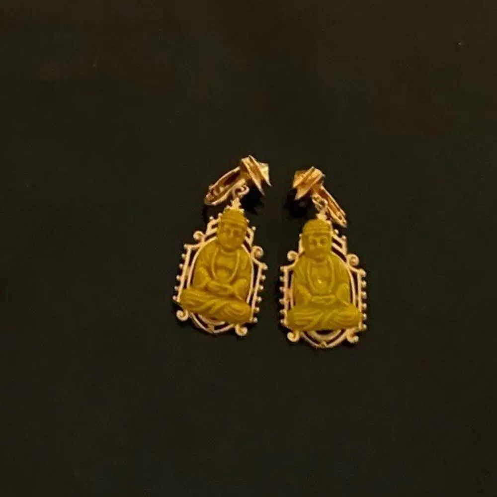 Sitting BUDDHA Earrings Dangle ClipOn Gold Tone Filigree Resin in Green - Gold