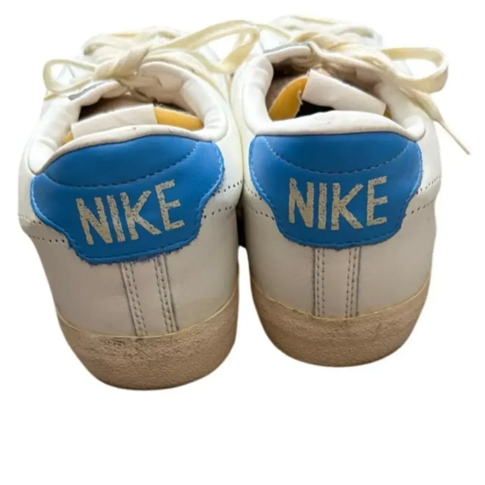 Nike tennis classic