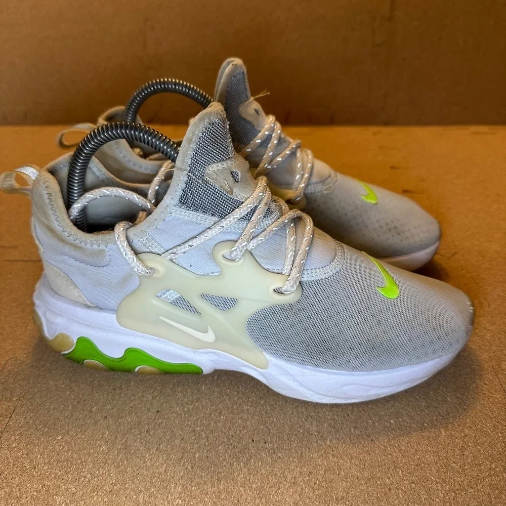 Nike‎ React Presto Platinum Tint Volt Lime Green Sneakers CD9015-401 Womens 7.5