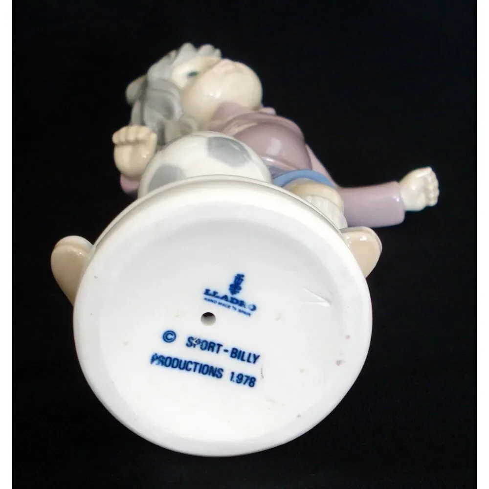 Lladro glazed finish
