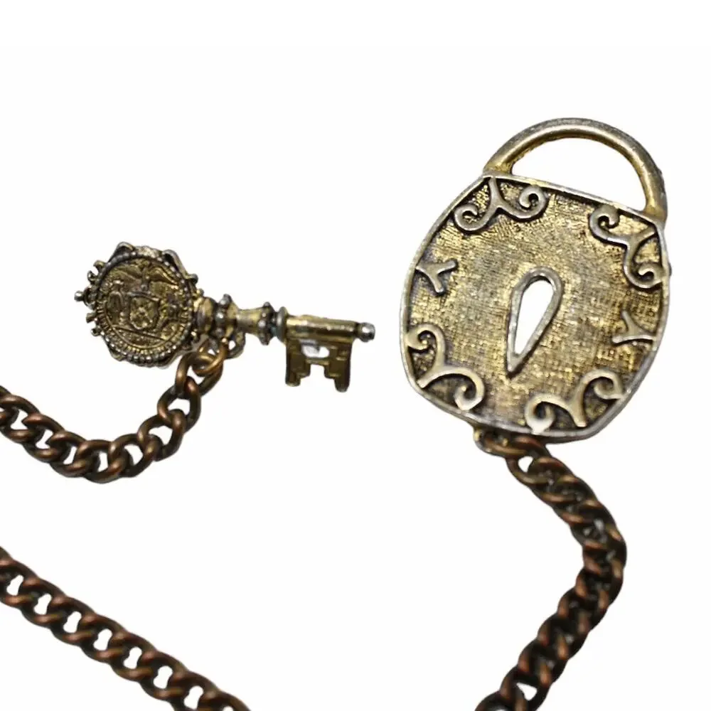 Unsigned Jeanne vintage lock