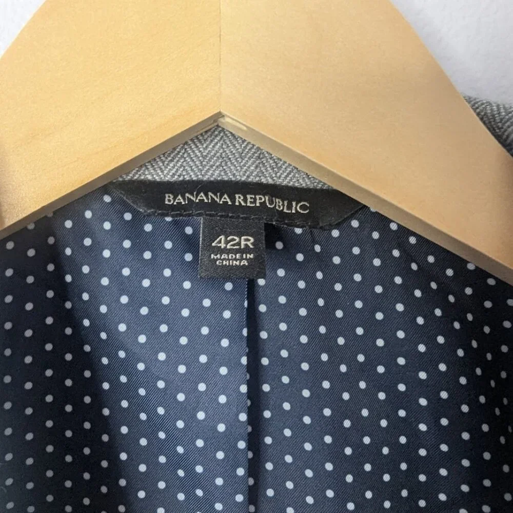 Banana Republic classic banana