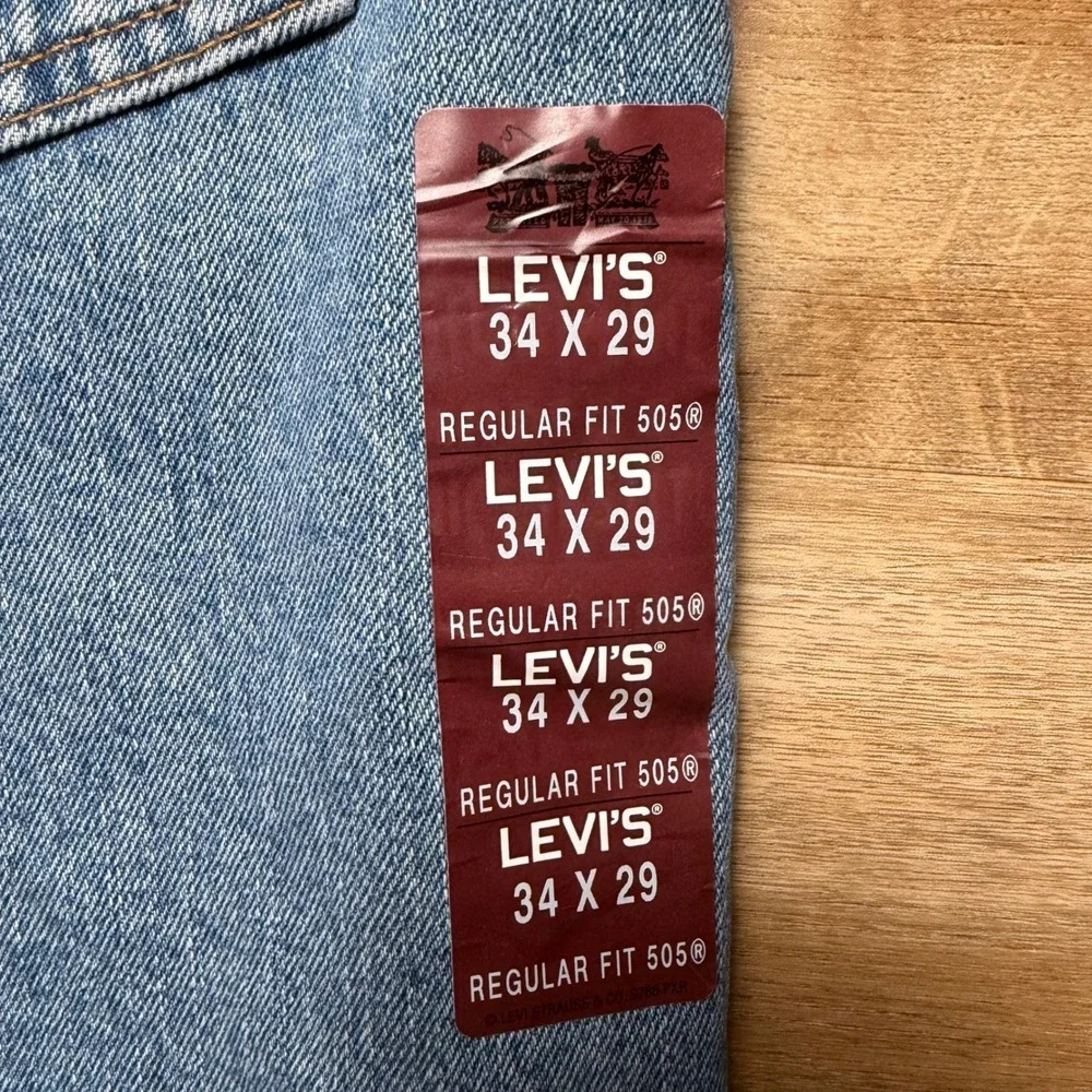 Levis zip classic medium