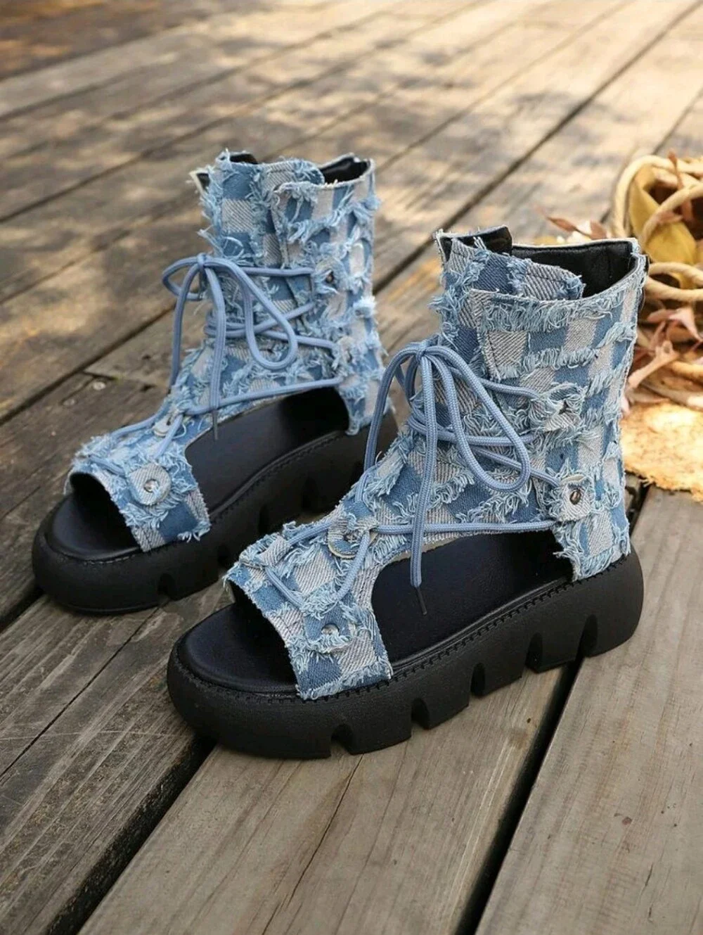 Boutique Brand denim💙blue💙platform peep
