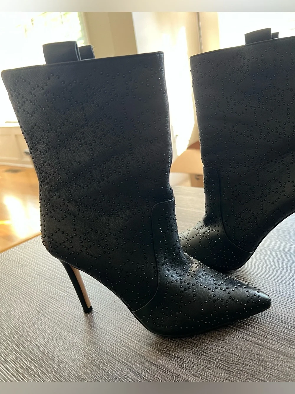 Vince Camuto vince camuto