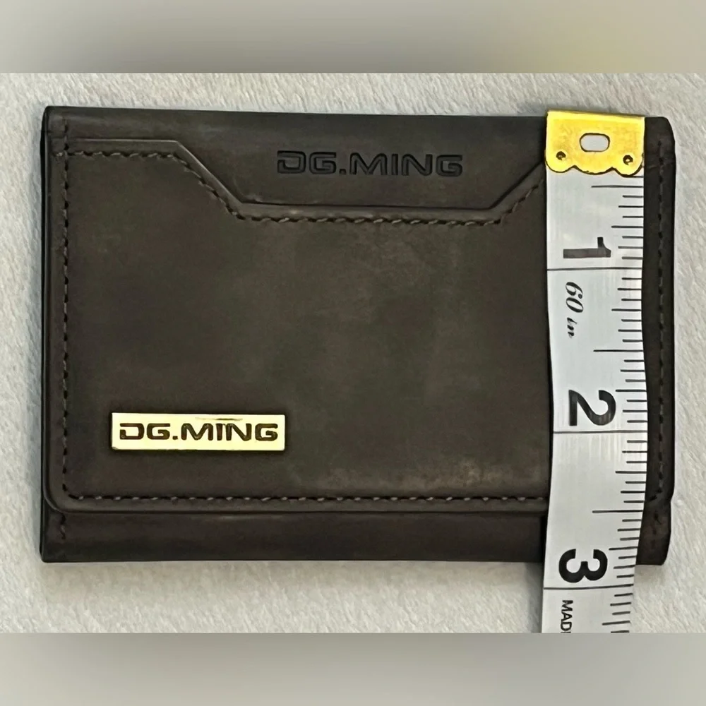 DG.MING sleek leather
