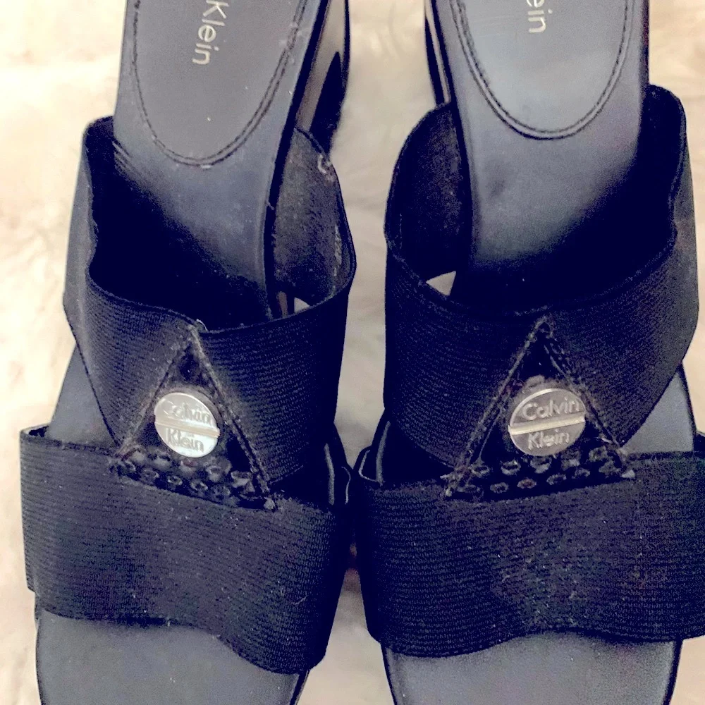 Calvin Klein comfortable yet
