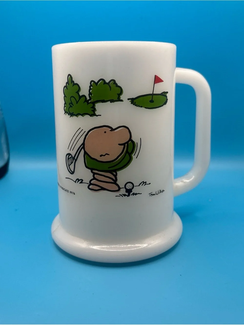 World's Worst Golfer White Milk Glass Mug vintage