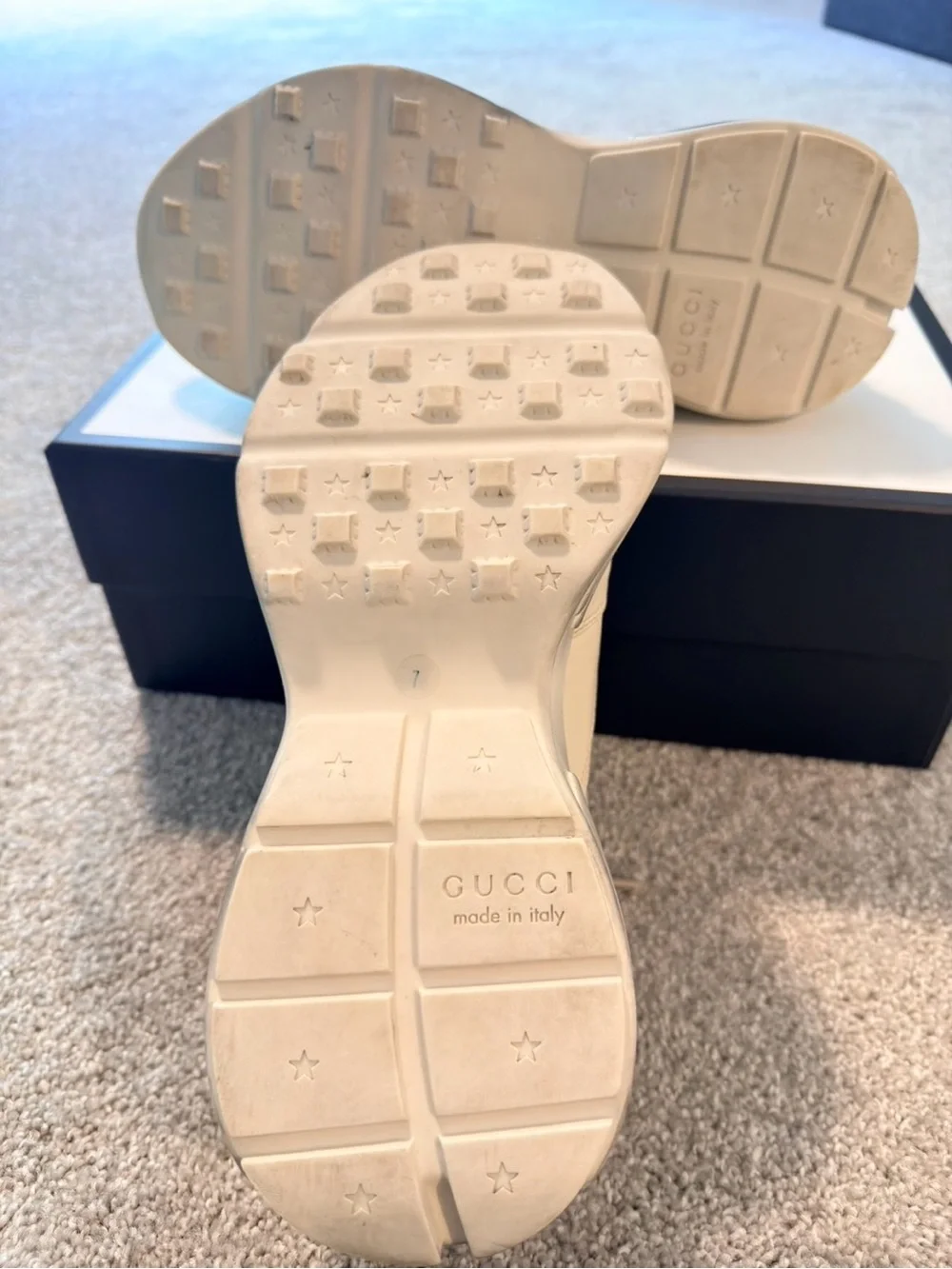 Gucci rhyton lips