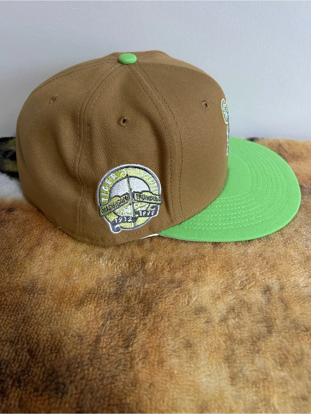 New Era eyelets new structured
