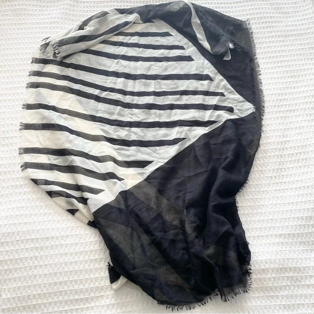 Mossimo Supply Co. Black and White Scarf