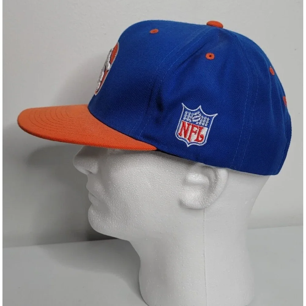 Mitchell & Ness hat orange