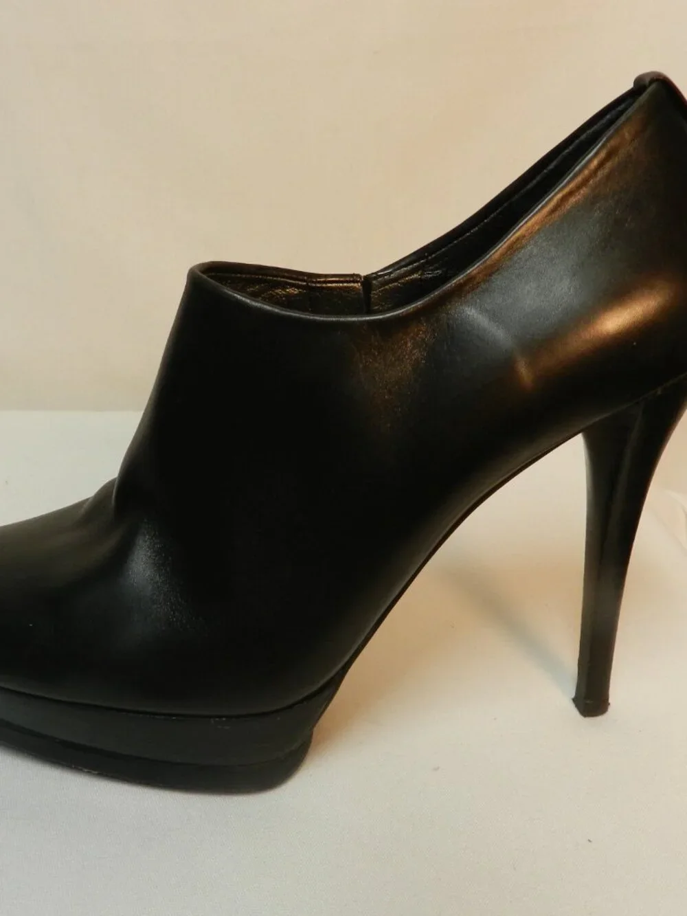 Stuart Weitzman good used