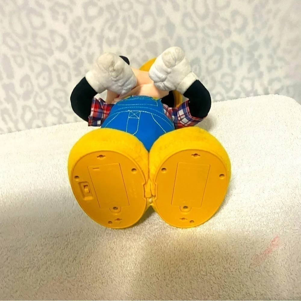 Disney leave comment