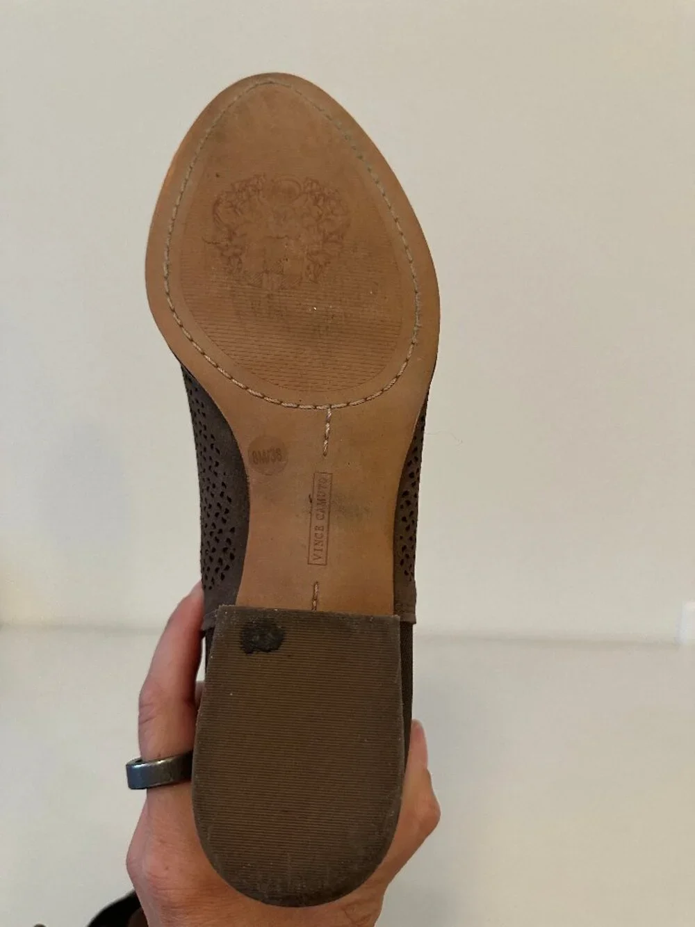Vince Camuto flaws construction