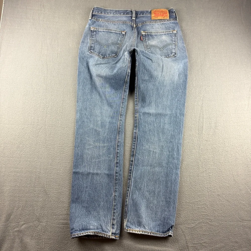 Levis item good