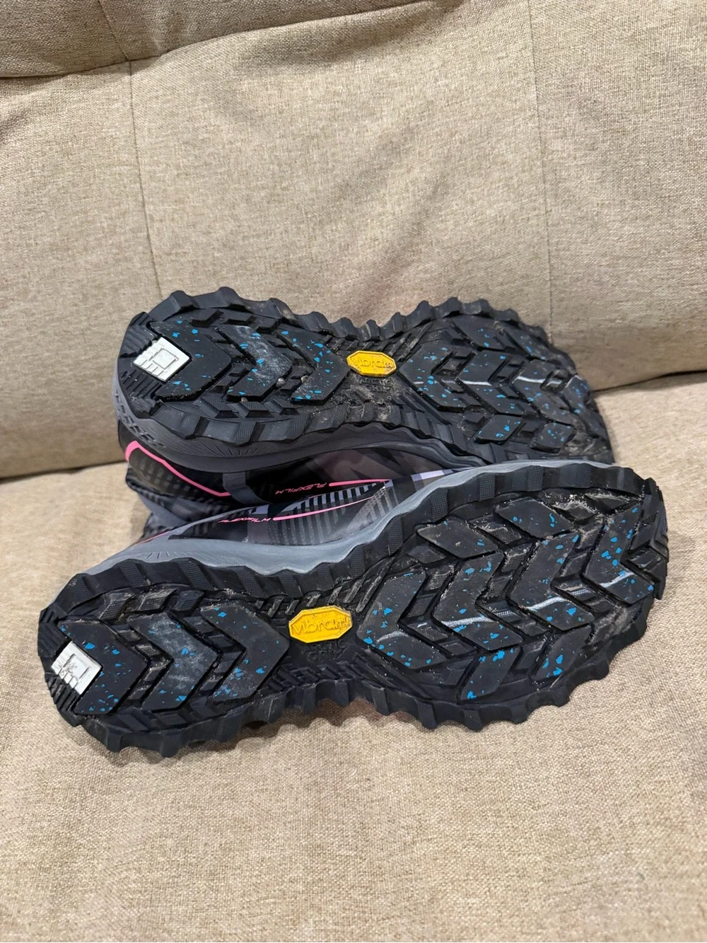 Saucony razor ice