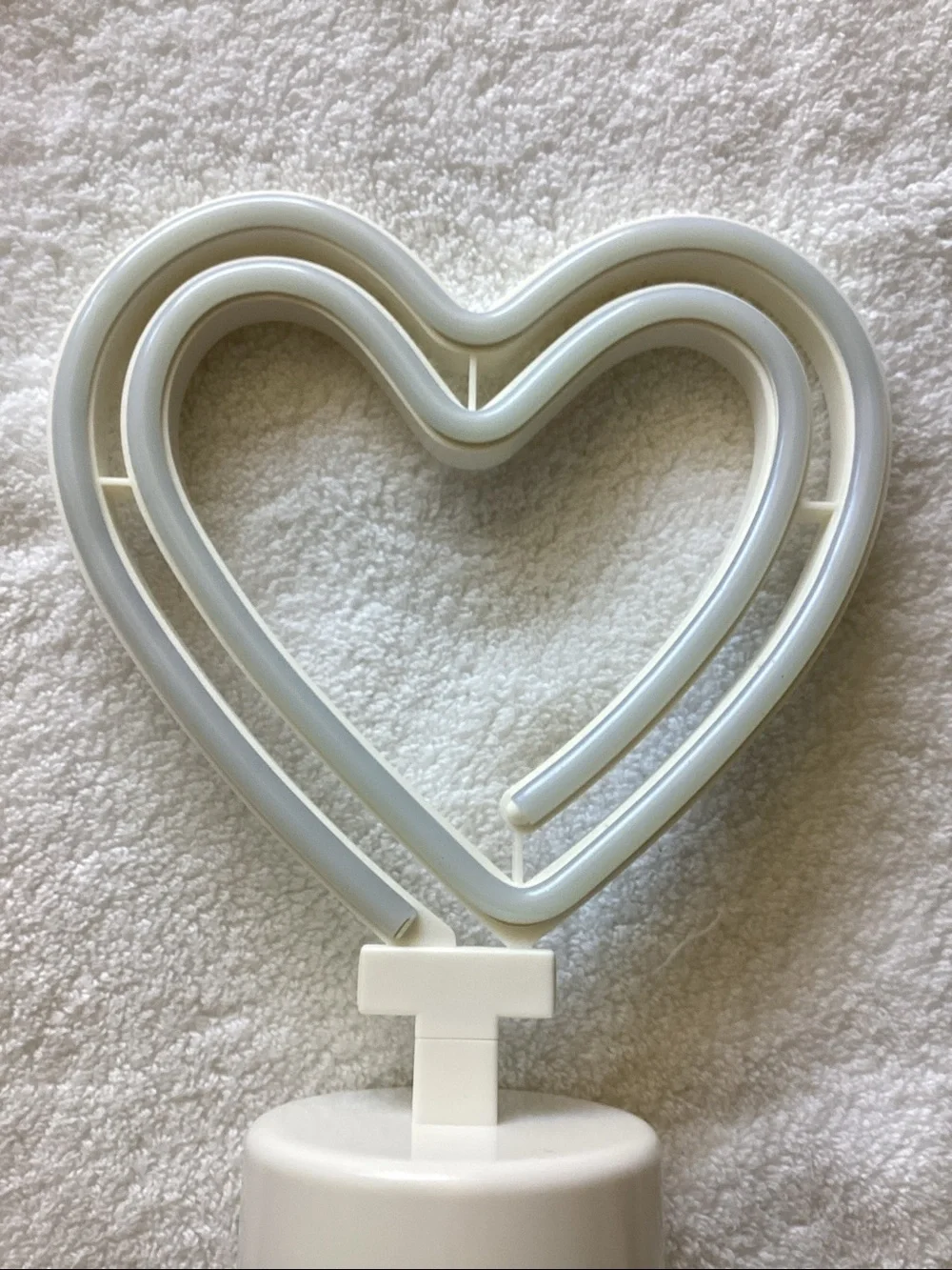 N/A white heart