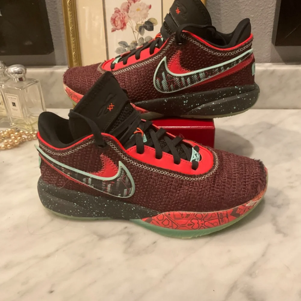 Nike lebron xx