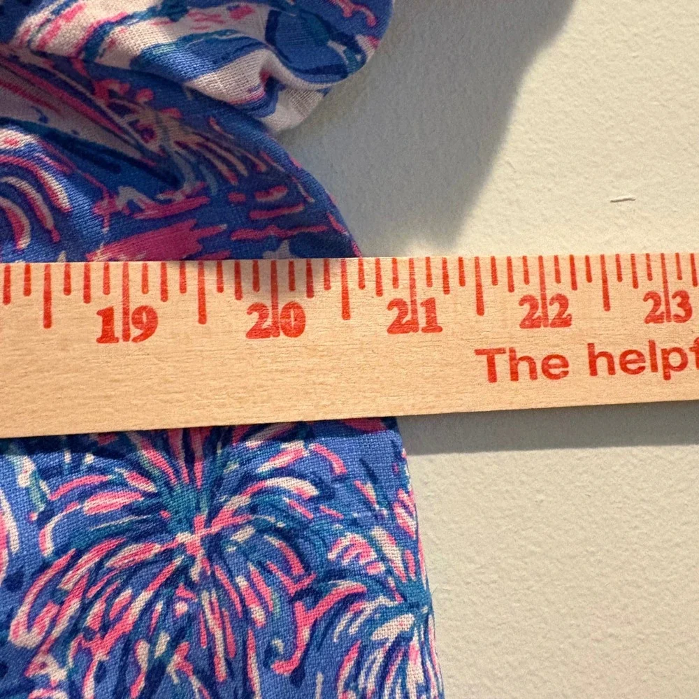 Lilly Pulitzer very good