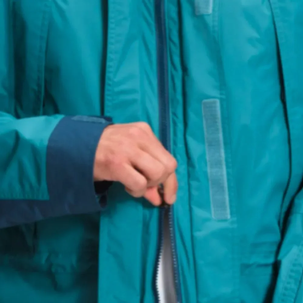 THE NORTH FACE K2RM/ Karakoram DryVent Hooded Jacket MSRP$230