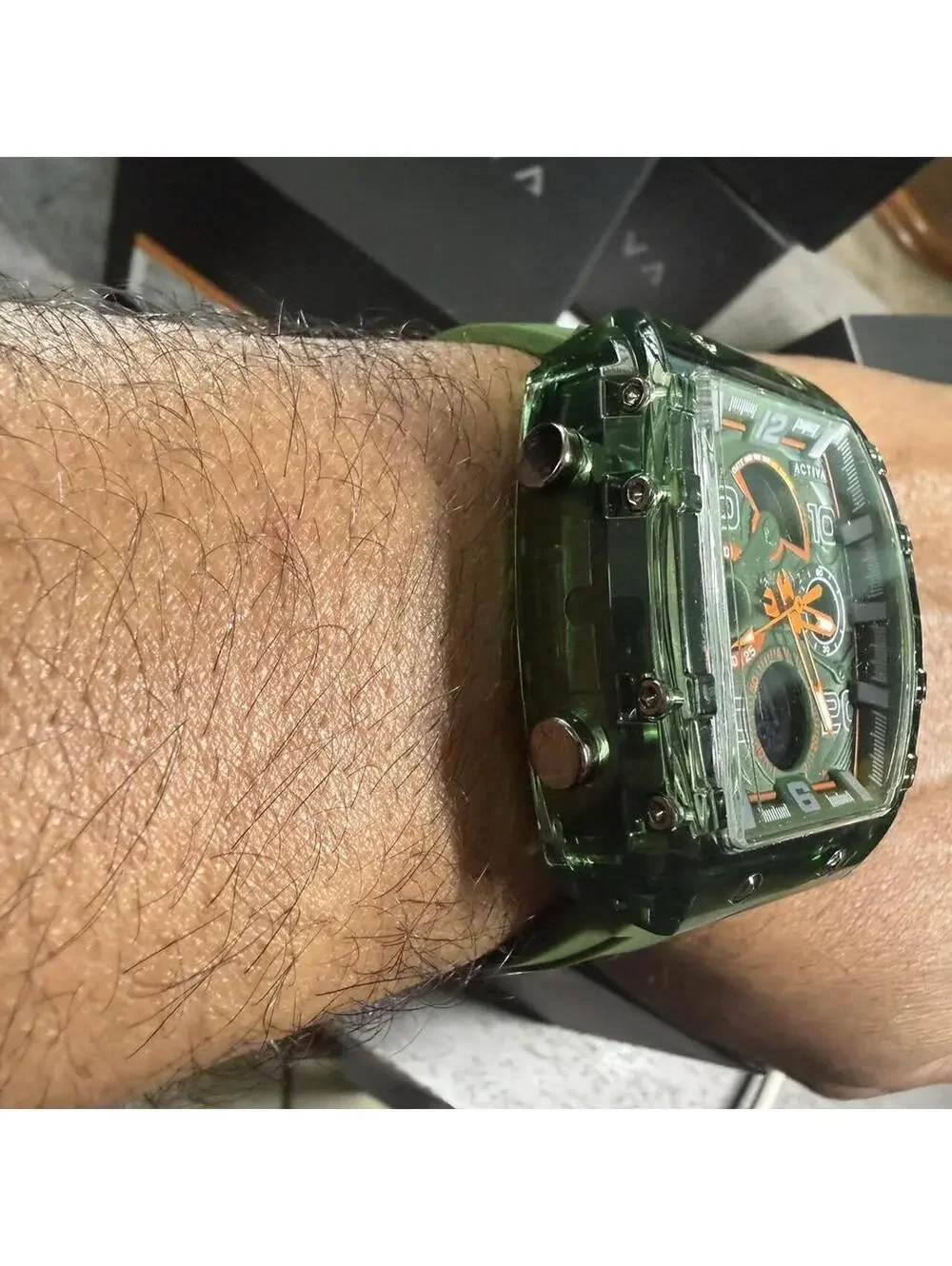 Invicta activa green