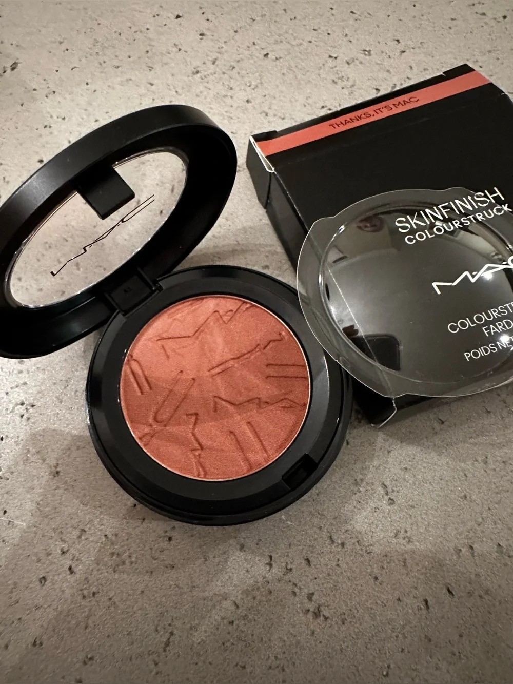 MAC Cosmetics compact mac