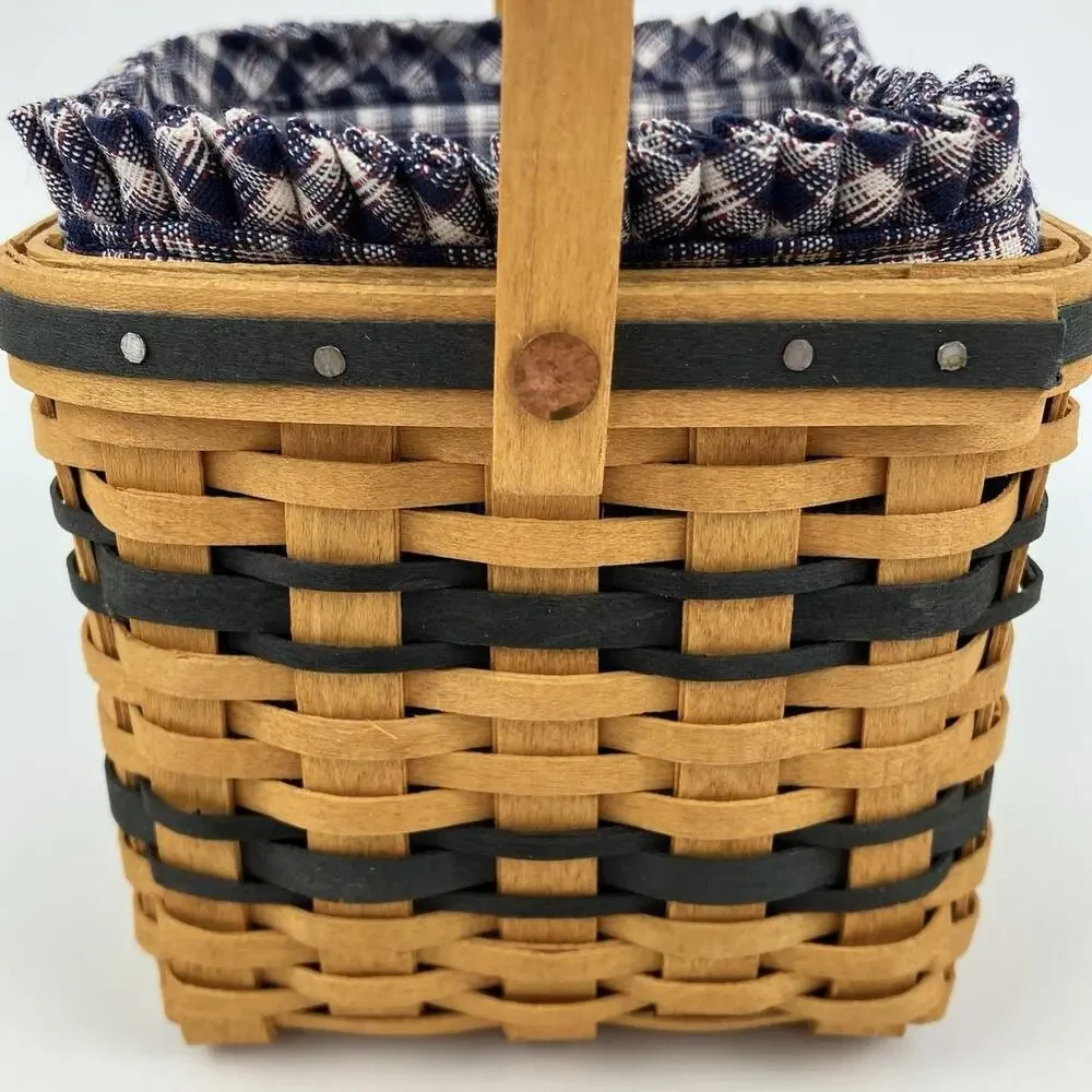 Longaberger includes basket