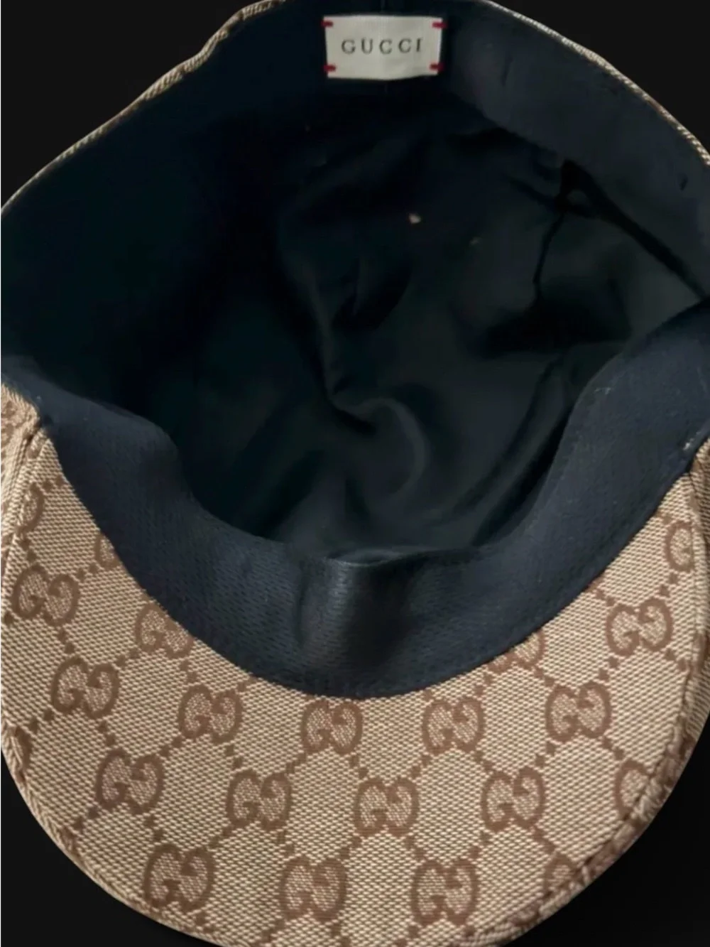 Gucci unisex beautiful