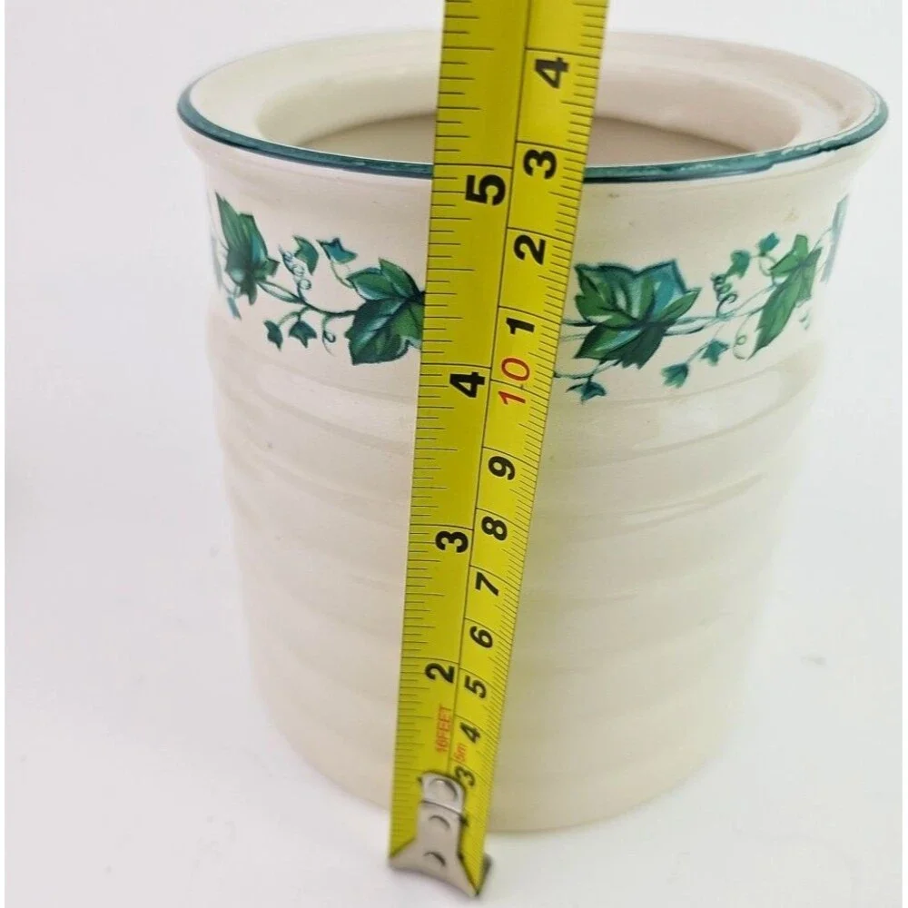 Vintage Himark Canister n Lid Cream Green Ivy Theme 6 x 4.50 inch Tight Seal