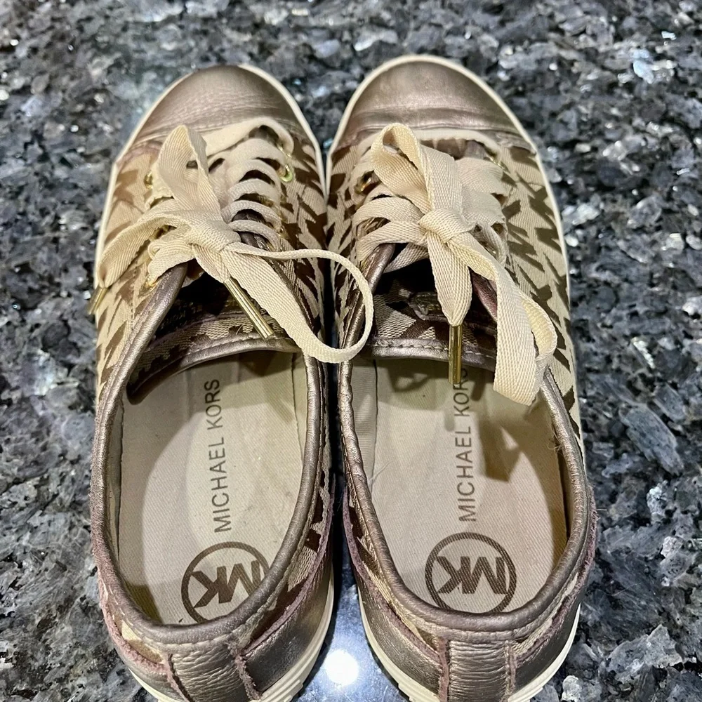 Michael Kors step out