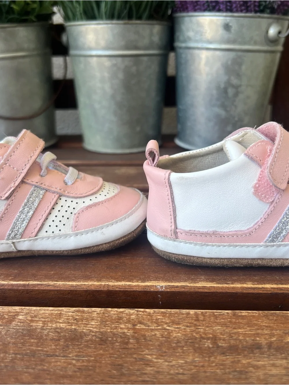 Robeez soft pink
