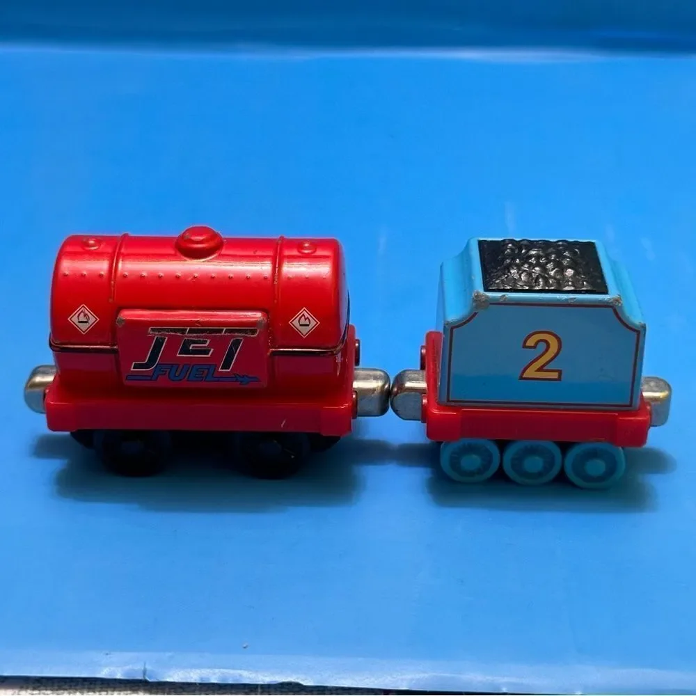 Thomas & Friends Jet Fuel Tanker & Gordon’s Tender Train