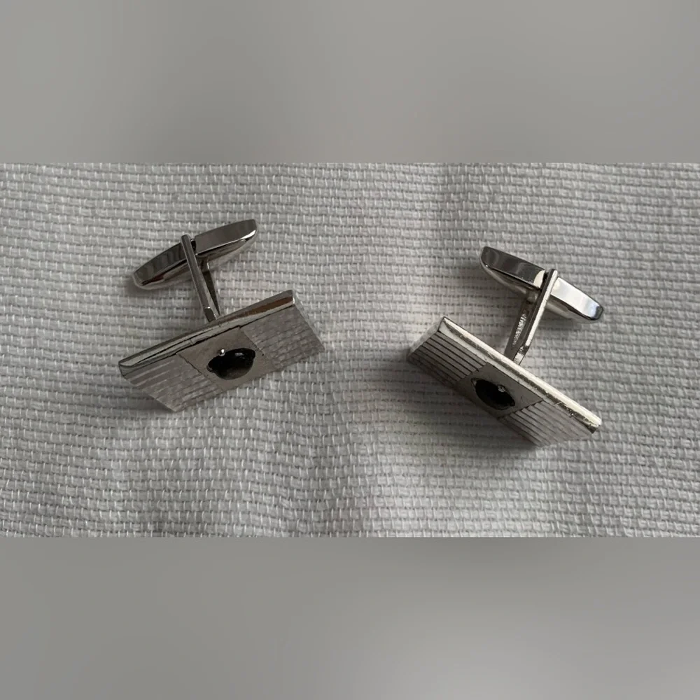 N/A classic silver