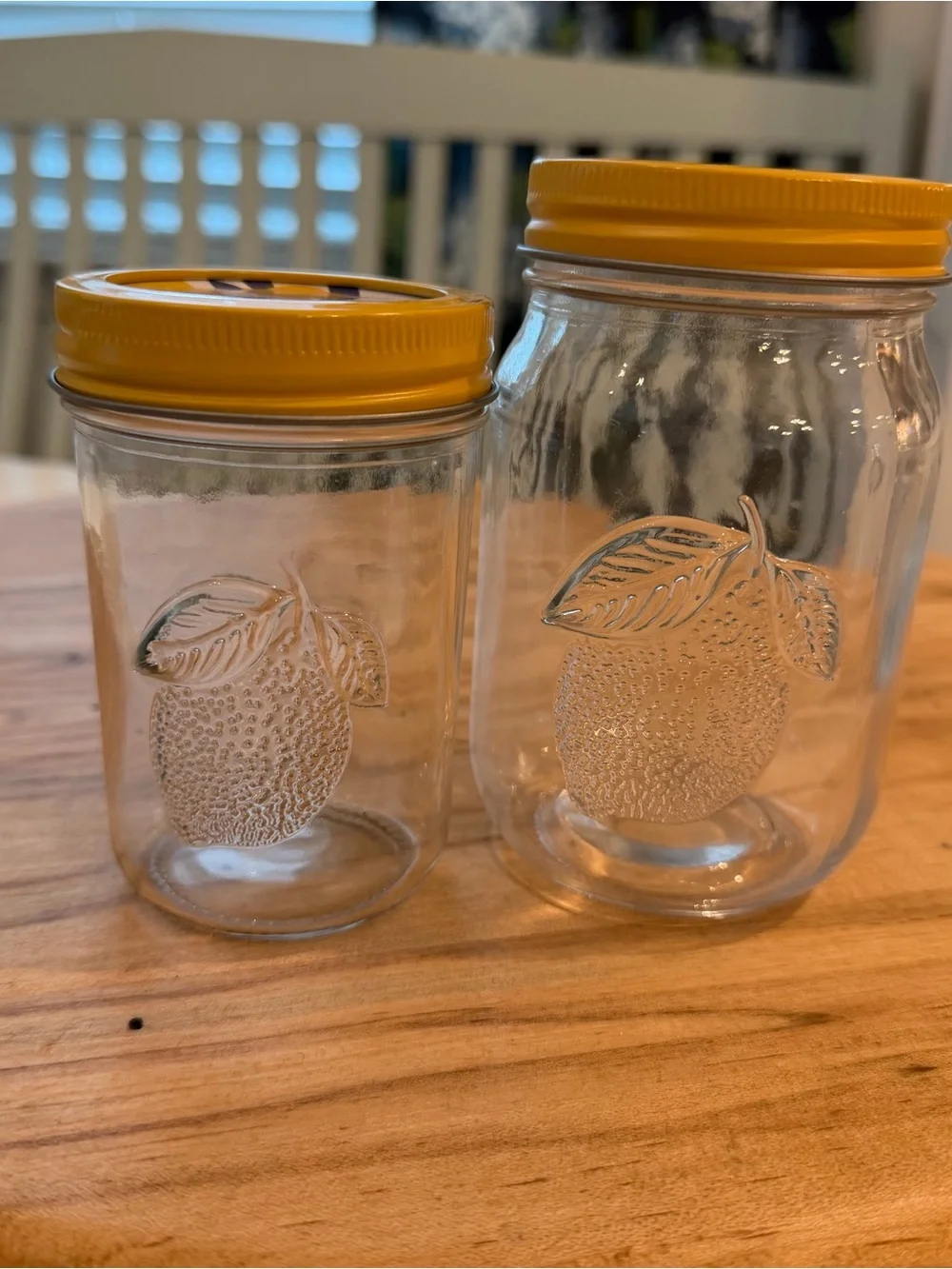 None trendy lemon
