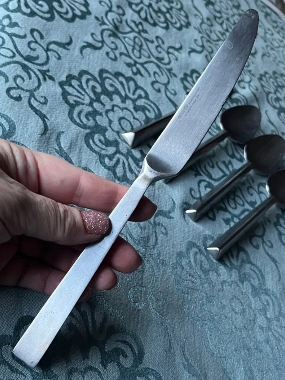 Hampton Silversmiths obelisk pyramid satin Stainless Steel triangular flatware