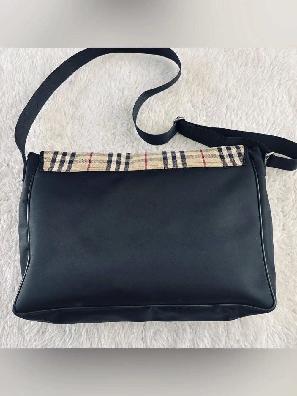 Burberry sleek black